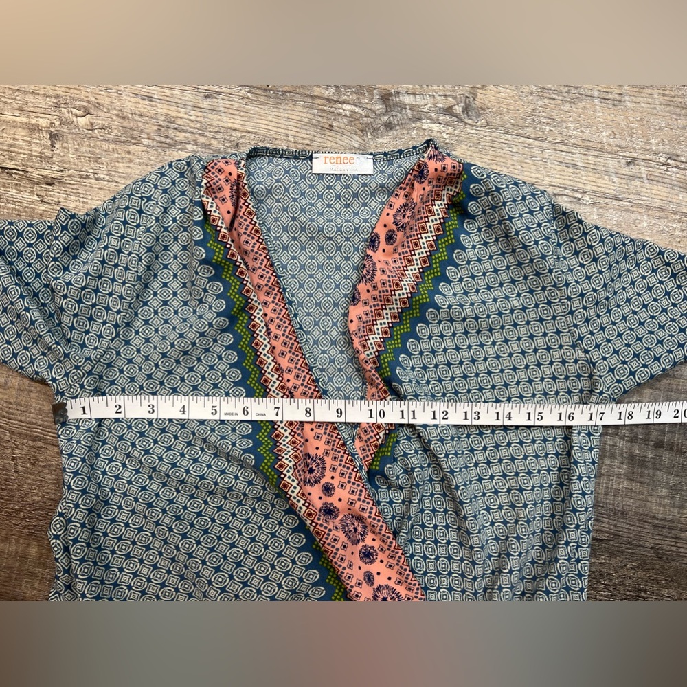 Renee C Landry Cross Front Abstract Print Blouse Drape Top Size Small - Picture 9 of 11